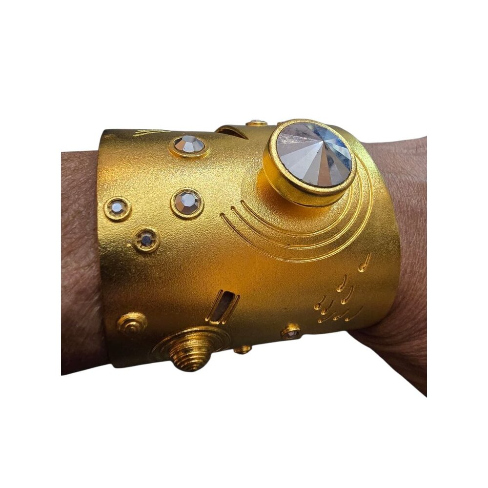Vintage 80s Sand Blasted Matte Gold Modernist Cuff Bracelet (A9261) - Picture 3 of 9